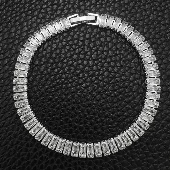 NEW LUXURY BANGLE 925 STERLING SILVER BRACELET, NICE BRACELET, CUTE BRACELET - Picture 2 of 7